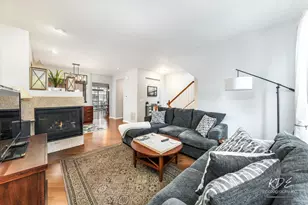 2809 Blakely Ln, Naperville, IL 60540 - Photo 11