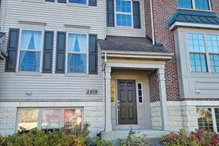 2809 Blakely Ln, Naperville, IL 60540 - Photo 3