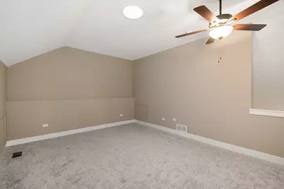 538 Sudbury Circle, Oswego, IL 60543 - Photo 9