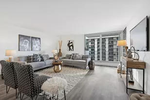 6033 N Sheridan Rd, Chicago, IL 60660 - Photo 3