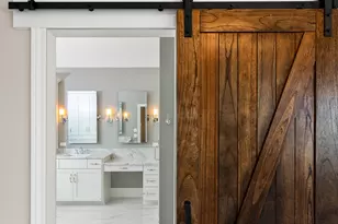 660 N Eagle St, Naperville, IL 60563 - Photo 13