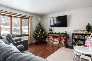 1517 Minns Dr, Machesney Park, IL 61115 - Photo 7