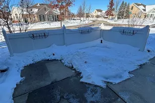 640 Schumann St, Woodstock, IL 60098 - Photo 7