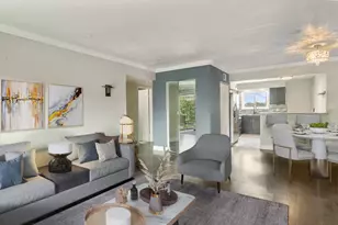 9390 Bay Colony Dr, Des Plaines, IL 60016 - Photo 7