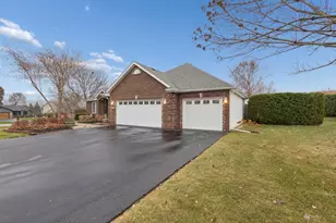 638 Merrion Rd, Roscoe, IL 61073 - Photo 5