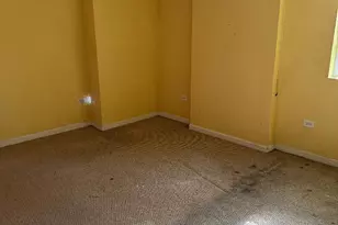 10200 S Rhodes Ave, Chicago, IL 60628 - Photo 9