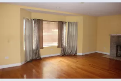 10200 S Rhodes Avenue, Chicago, IL 60628 - Photo 5