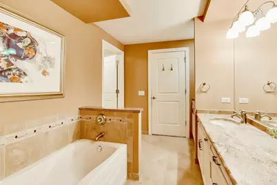 10 E Burlington Street #2C, Riverside, IL 60546 - Photo 25