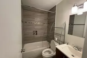 140 Meadowbrook Ln, Lake Zurich, IL 60047 - Photo 7