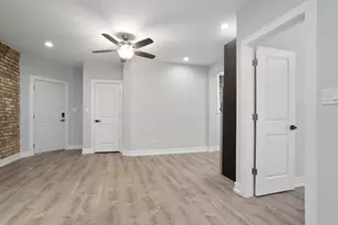 1651 W Jonquil Terrace, Chicago, IL 60626 - Photo 5