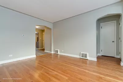 8367 S Baltimore Avenue, Chicago, IL 60617 - Photo 5