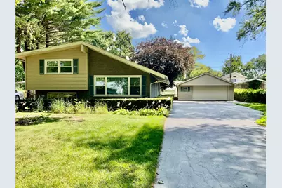 12613 S Parkside Avenue, Palos Heights, IL 60463 - Photo 1