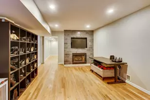 1140 W Cornelia Ave, Chicago, IL 60657 - Photo 21