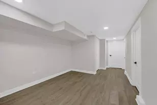 1047 N St Louis Ave, Chicago, IL 60651 - Photo 11