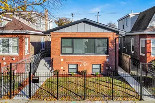 1047 N St Louis Ave, Chicago, IL 60651 - Photo 1