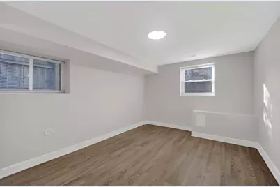 1047 N Saint Louis Avenue, Chicago, IL 60651 - Photo 15