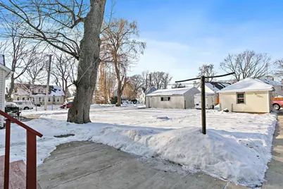 329 S 10th Street, Dekalb, IL 60115 - Photo 21