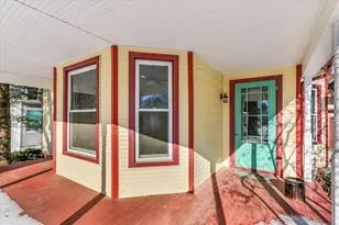 202 E Daggy St, Tuscola, IL 61953 - Photo 5