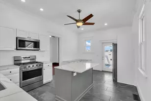 202 E Daggy St, Tuscola, IL 61953 - Photo 11