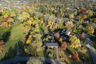 520 Ridgemoor Drive, Willowbrook, IL 60527 - Photo 3