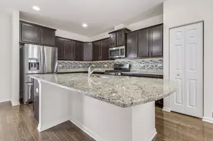 4277 Liberty St, Aurora, IL 60504 - Photo 5