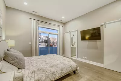 722 W 17th Place #3E, Chicago, IL 60616 - Photo 13