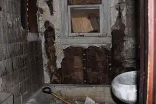 438 155th Pl, Calumet City, IL 60409 - Photo 7