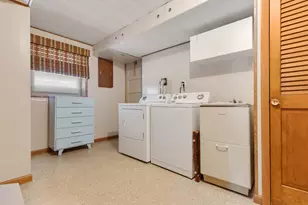 1696 S Elm St, Des Plaines, IL 60018 - Photo 19