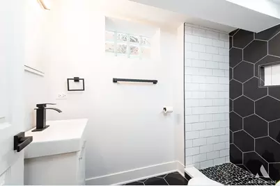 9749 S Harvard Avenue, Chicago, IL 60628 - Photo 23