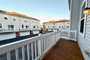 45 Nicholas Dr W, Des Plaines, IL 60016 - Photo 33