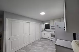 1530 Charles Dr, Glendale Heights, IL 60139 - Photo 3