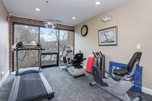 601 Lake Hinsdale Dr, Willowbrook, IL 60527 - Photo 23