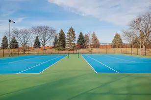 601 Lake Hinsdale Dr, Willowbrook, IL 60527 - Photo 29