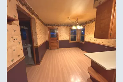 9215 S Hamlin Avenue, Evergreen Park, IL 60805 - Photo 11