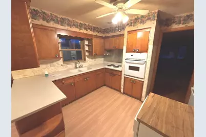 9215 S Hamlin Avenue, Evergreen Park, IL 60805 - Photo 9