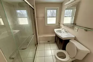 145 W Park Dr, Lombard, IL 60148 - Photo 7