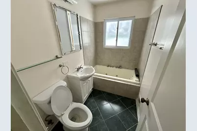 145 W Park Drive, Lombard, IL 60148 - Photo 3