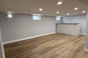 10061 Lacrosse Ave, Skokie, IL 60077 - Photo 11