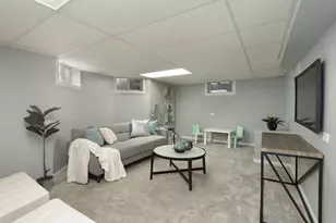 643 Broadview Ave, Highland Park, IL 60035 - Photo 17