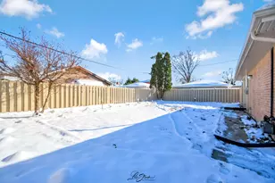 8101 S Oketo Ave, Bridgeview, IL 60455 - Photo 19