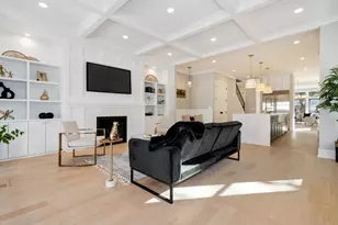 2902 N Seeley Ave, Chicago, IL 60618 - Photo 15