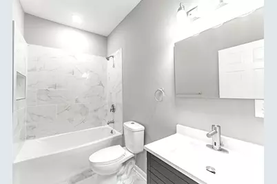 2733 W 38th Street, Chicago, IL 60632 - Photo 17