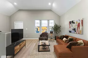 2733 W 38th St, Chicago, IL 60632 - Photo 3