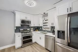 8841 S Utica St, Evergreen Park, IL 60805 - Photo 11