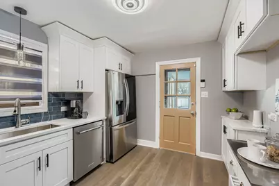 8841 S Utica Street, Evergreen Park, IL 60805 - Photo 13