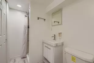 8841 S Utica St, Evergreen Park, IL 60805 - Photo 5