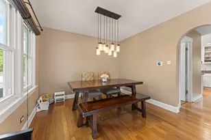 107 S Burton Pl, Arlington Heights, IL 60005 - Photo 5