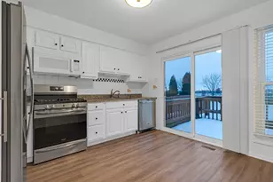 7910 Belle Rive Ct, Tinley Park, IL 60477 - Photo 9