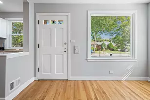 604 Dodge Ave, Evanston, IL 60202 - Photo 7