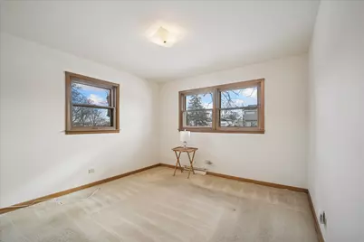 1402 W Willow Lane, Mount Prospect, IL 60056 - Photo 11